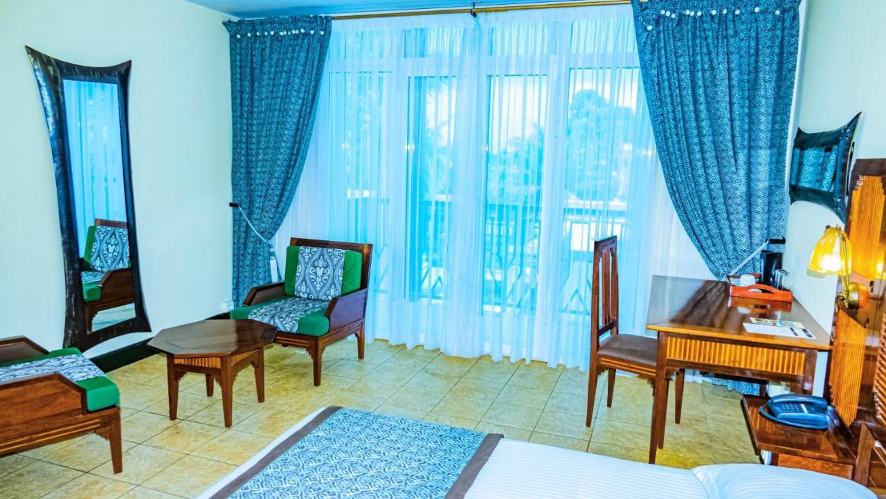 Le Grand Hotel Diego Antsiranana Экстерьер фото