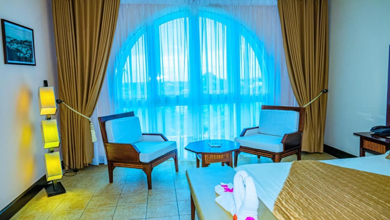 Le Grand Hotel Diego Antsiranana Экстерьер фото