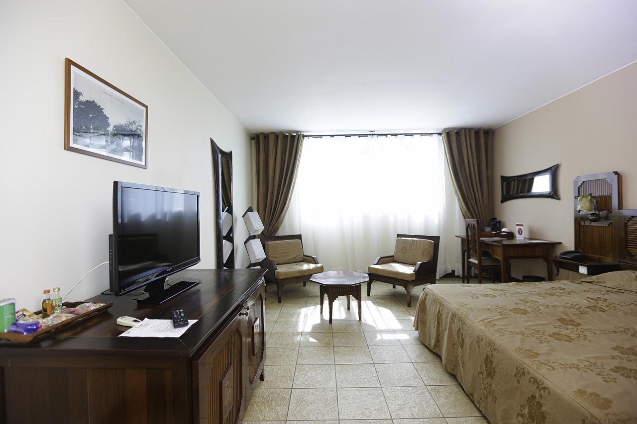 Le Grand Hotel Diego Antsiranana Экстерьер фото